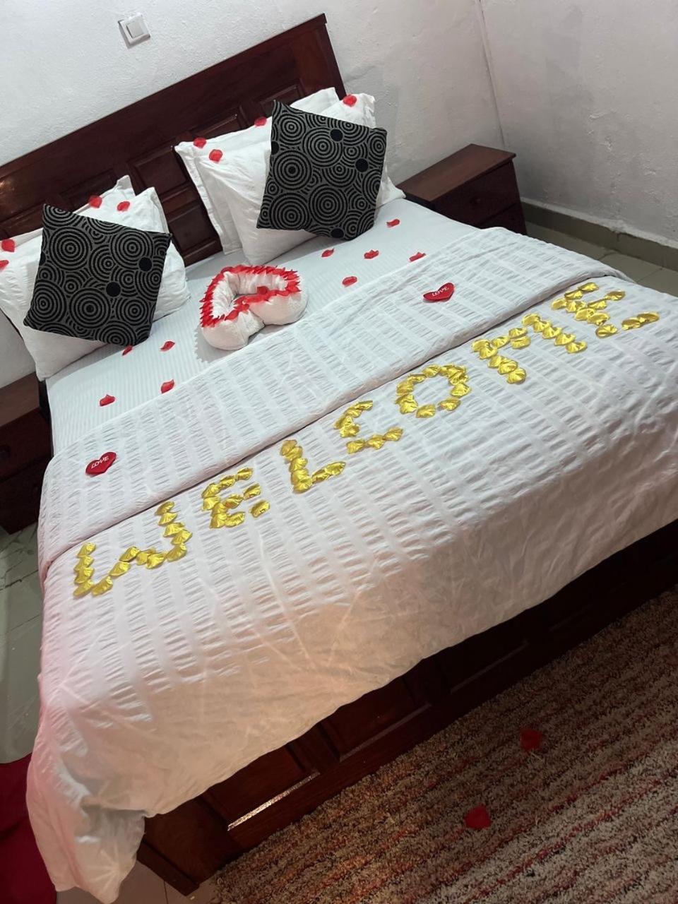 Apex Guest Facility Apartment Buea ภายนอก รูปภาพ